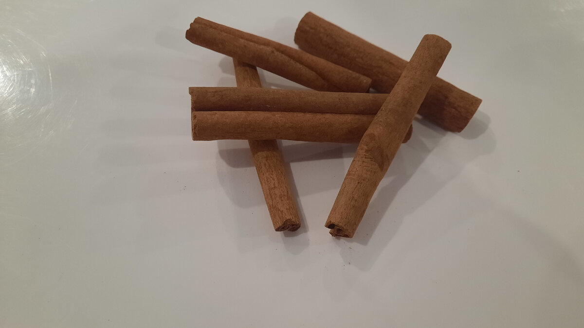 Как корица может укрепить здоровье и сделать зиму теплее