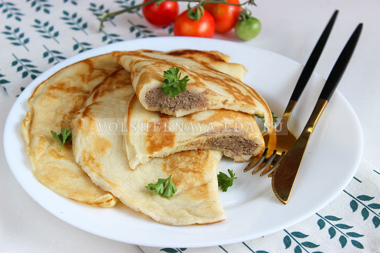 Нежные блины-пирожки с печенью: простой и вкусный рецепт