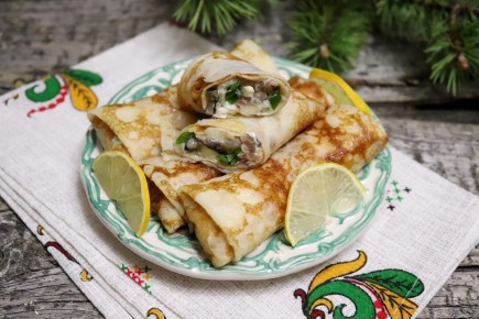 Как легко приготовить блинчики с соленой килькой