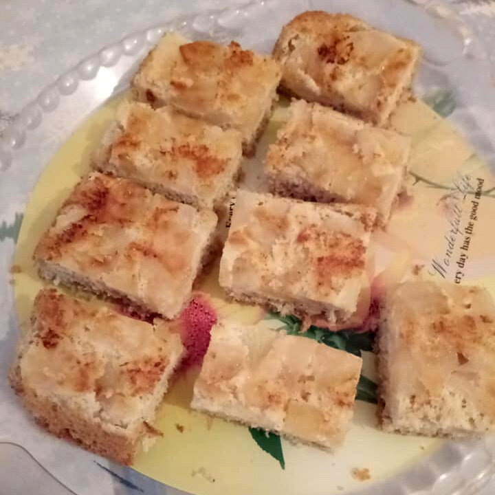 Легкая яблочная шарлотка на альтернативной муке