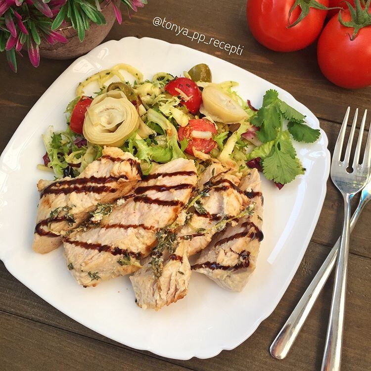 Индейка в йогуртовом соусе: вкусное сочетание с оливками и артишоками