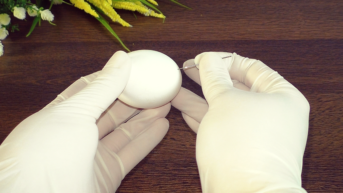 Как быстро очистить варёные яйца: секрет бабушки