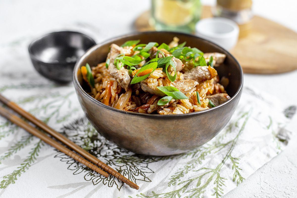 Жареный рис с свининой по-хойански