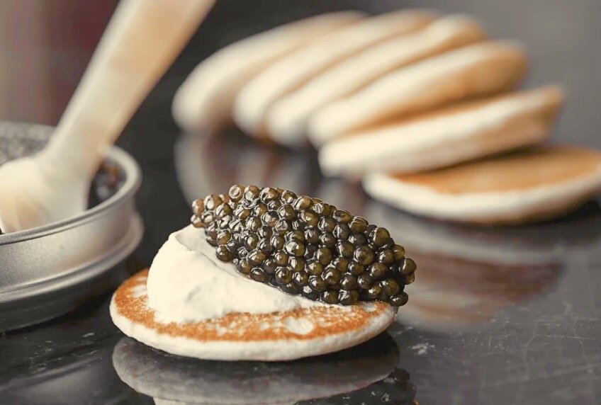 Как осетровая икра превратилась в роскошный деликатес