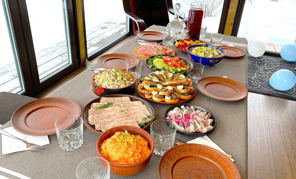 Спонтанная встреча с близкими: уютный вечер на даче