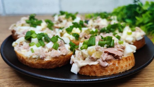 Удивительные бутерброды с консервами: быстро и вкусно для любого случая