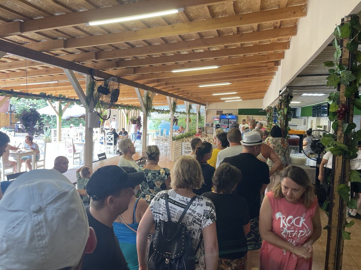 Очереди и разочарования: что скрывает популярная столовая «Орешник» в Лазаревском?