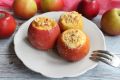 Фаршированные яблоки с творожной начинкой