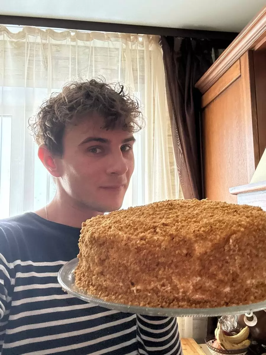 Новый кулинарный шедевр: готовим медовик