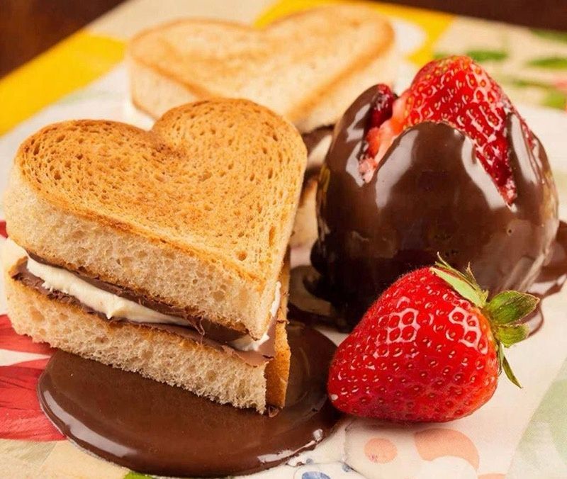 Как удивить любимую на 8 марта: быстро и вкусно
