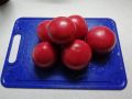 Как нарезка помидоров меняет вкус салата