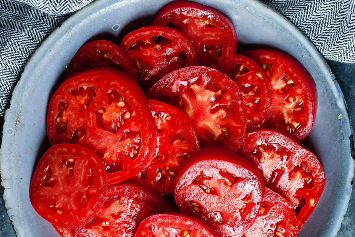 Как выбрать вкусные помидоры зимой: несколько простых секретов